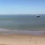 Western Ocean 3* Royan