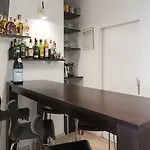 Western Ocean 酒店 鲁瓦扬