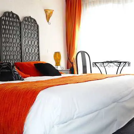 Western Ocean 3* Royan