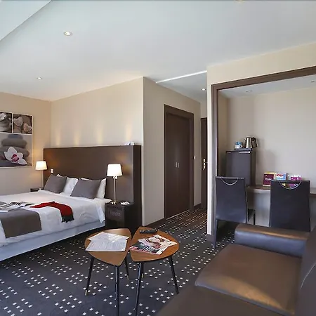 Hotel Western Ocean 3*