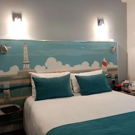 Western Ocean Hotel 3*