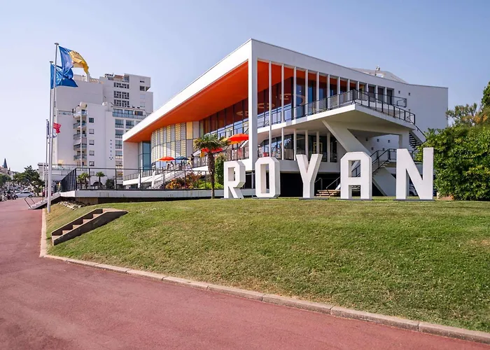 Western Ocean Hotell 3*